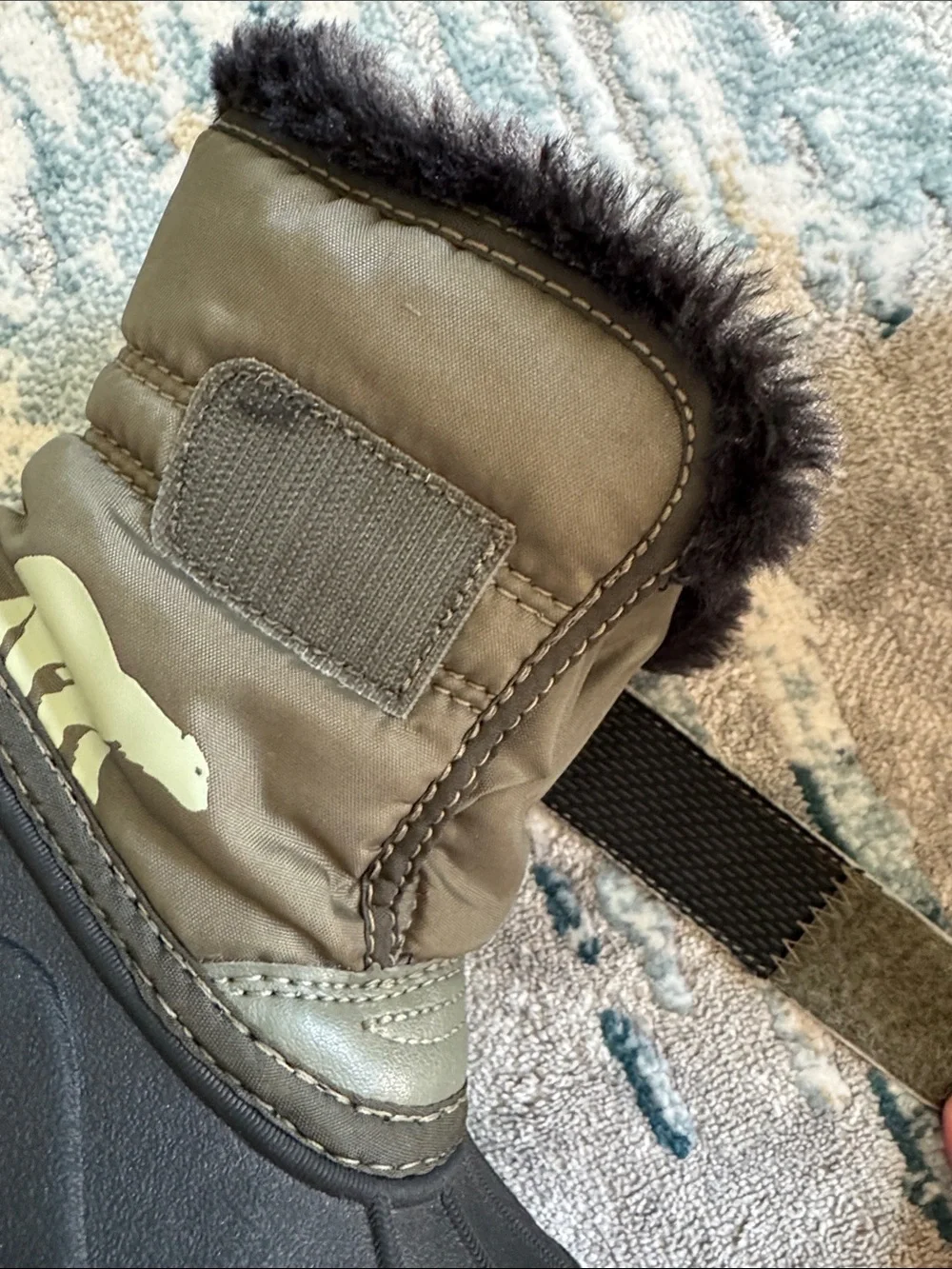 Sorel Toddler Olive Green and Black Insulated Snow Boots with Orange Logo 8T
